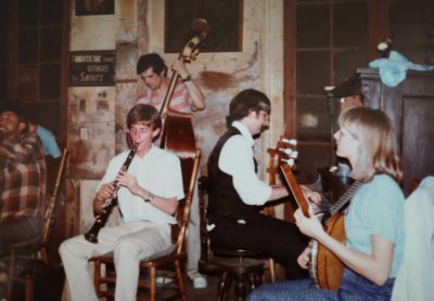 NTT: Stort sett finnes det bare to typer musikk i verden, tradjazz og seljefløyte